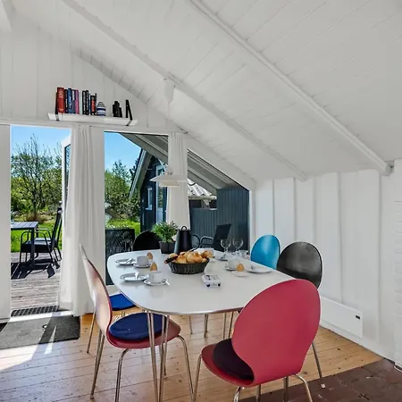 Holiday home Maxie - 1-2km From The Sea In Western Jutland By Interhome