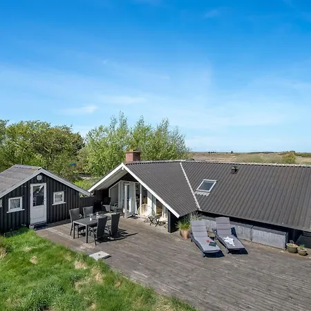 Holiday home Maxie - 1-2km From The Sea In Western Jutland By Interhome Fano